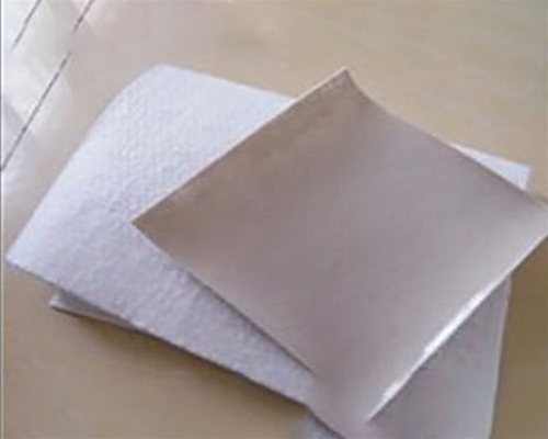 垃圾填埋場復(fù)合土工膜（兩布一膜）